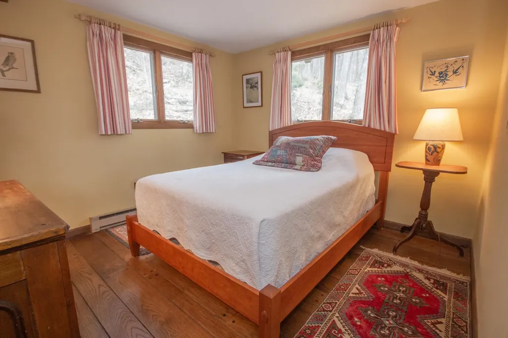 454 Edwin's Pond Road Rochester VT 05767