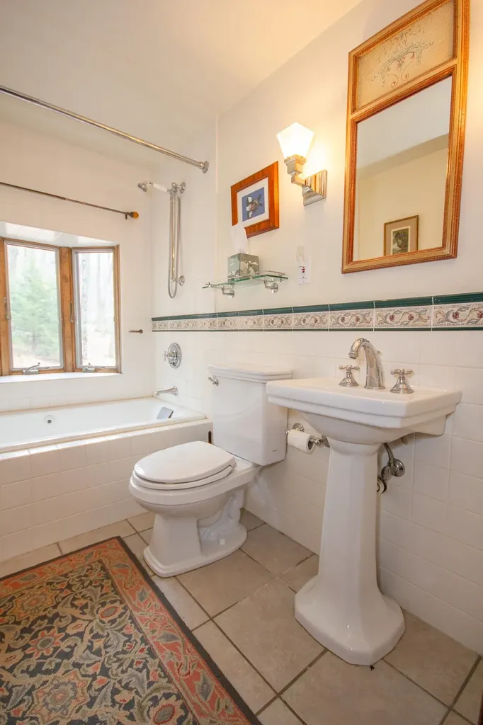 454 Edwin's Pond Road Rochester VT 05767
