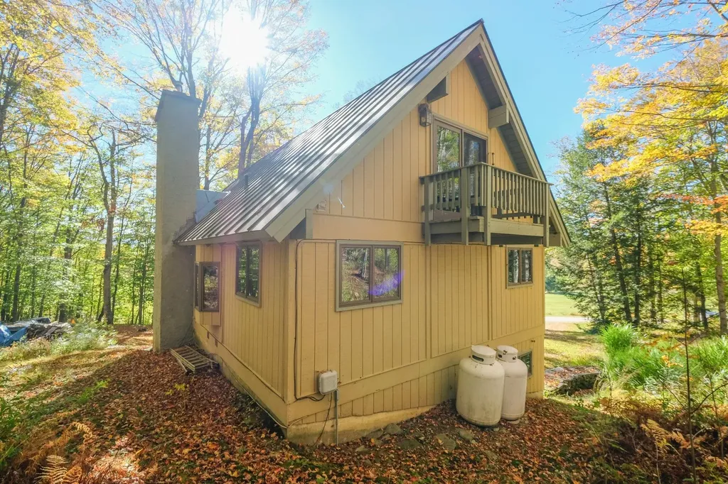 454 Edwin's Pond Road Rochester VT 05767