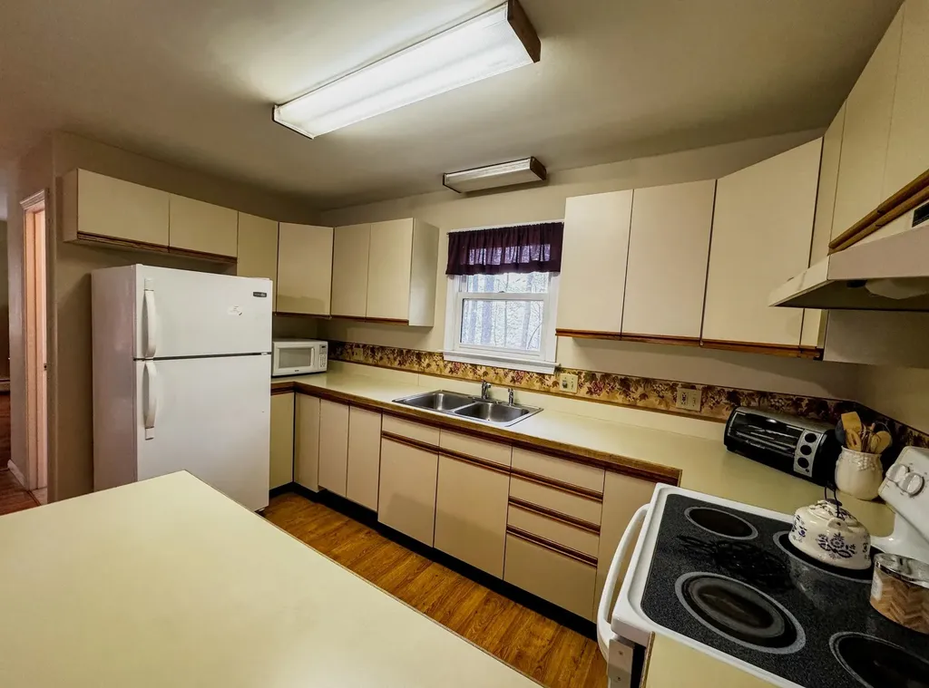 341 Chester Knoll Drive Bennington VT 05201