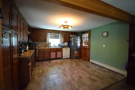 9 Ann Hannagan Lane Kingston NH 03848