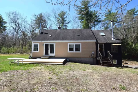 9 Ann Hannagan Lane Kingston NH 03848