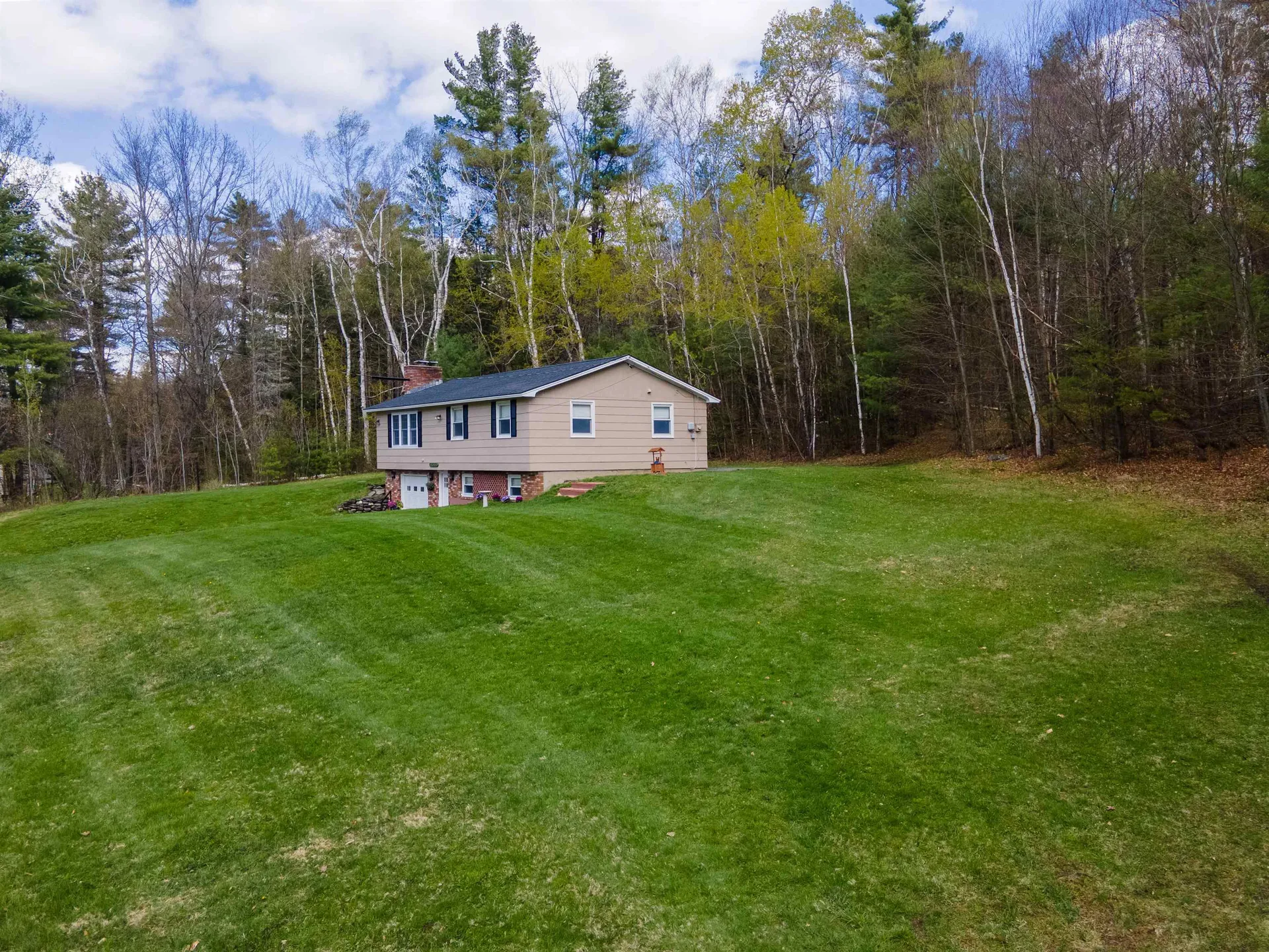13 Leet Drive Claremont NH 03743