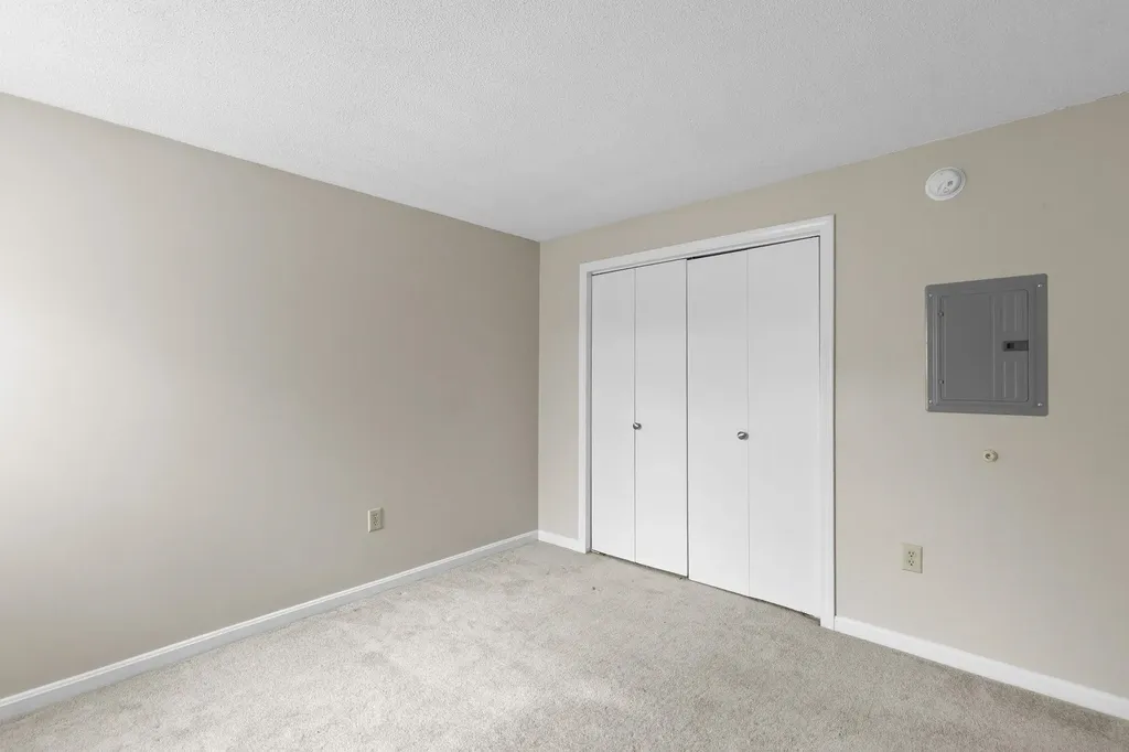 209 White Cedar Boulevard Portsmouth NH 03801