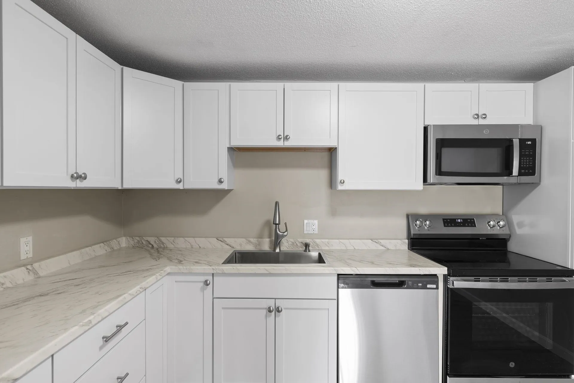 209 White Cedar Boulevard Portsmouth NH 03801