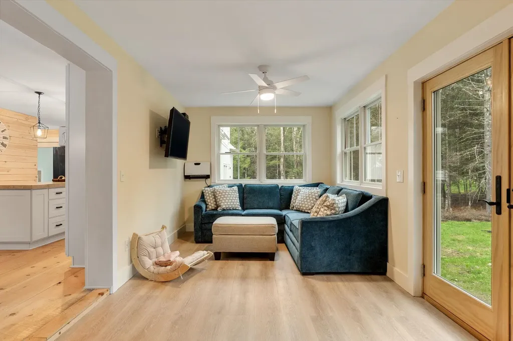 163 E Countryside Road Waterbury VT 05676-4491