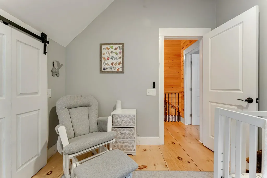163 E Countryside Road Waterbury VT 05676-4491