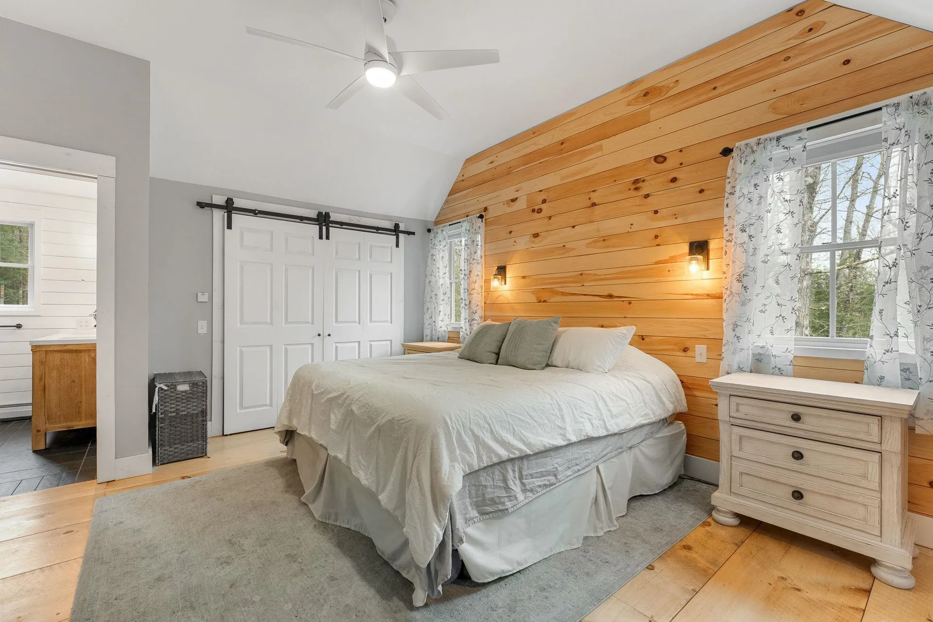 163 E Countryside Road Waterbury VT 05676-4491