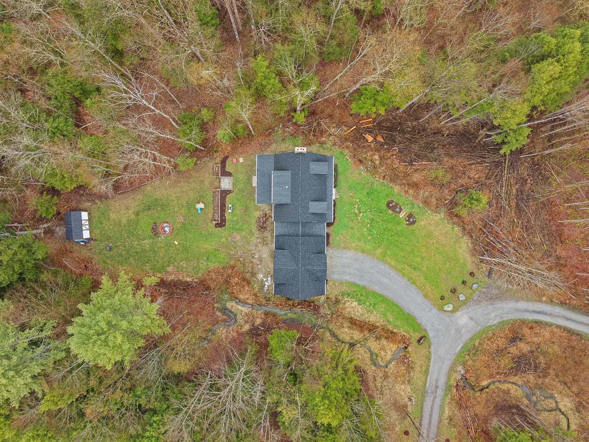 163 E Countryside Road Waterbury VT 05676-4491