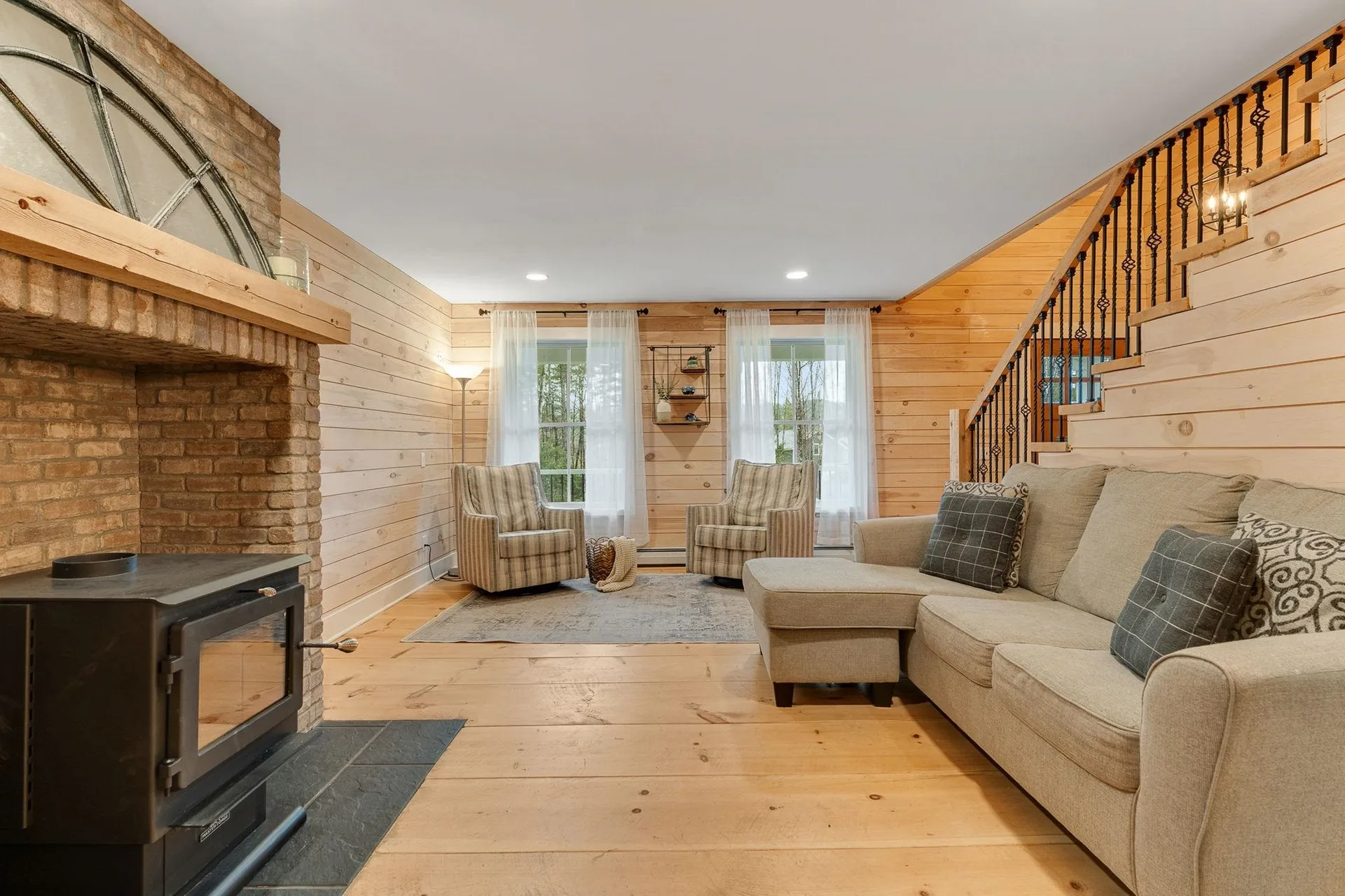 163 E Countryside Road Waterbury VT 05676-4491
