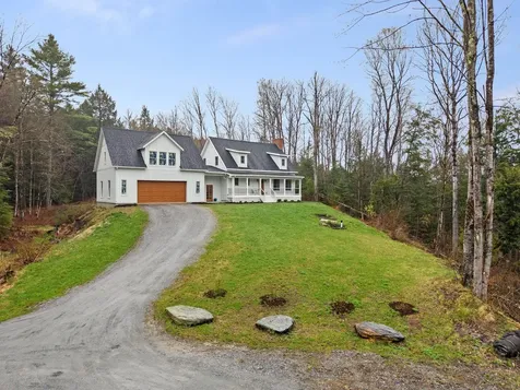 163 E Countryside Road Waterbury VT 05676-4491