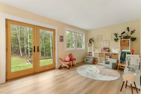 163 E Countryside Road Waterbury VT 05676-4491