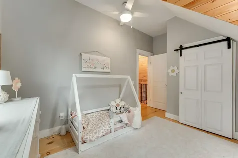 163 E Countryside Road Waterbury VT 05676-4491