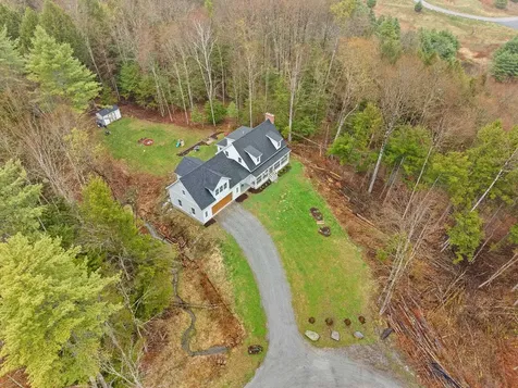 163 E Countryside Road Waterbury VT 05676-4491