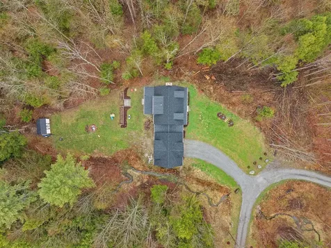 163 E Countryside Road Waterbury VT 05676-4491