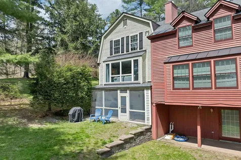 824 Hard Road Hartford VT 05059