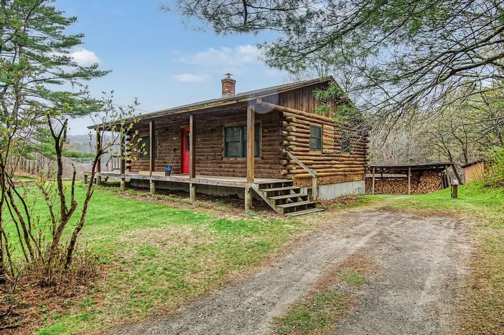 37 Premo Road Roxbury VT 05669