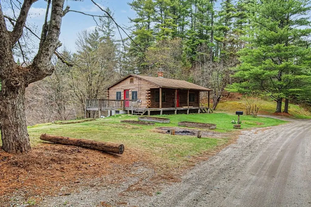 37 Premo Road Roxbury VT 05669
