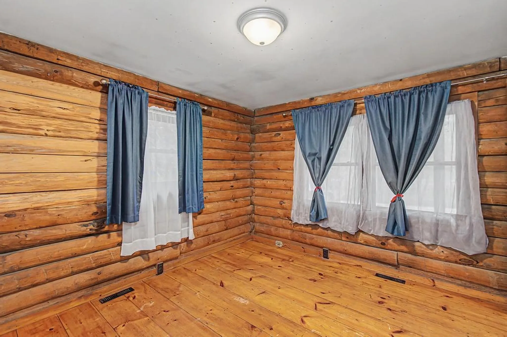 37 Premo Road Roxbury VT 05669