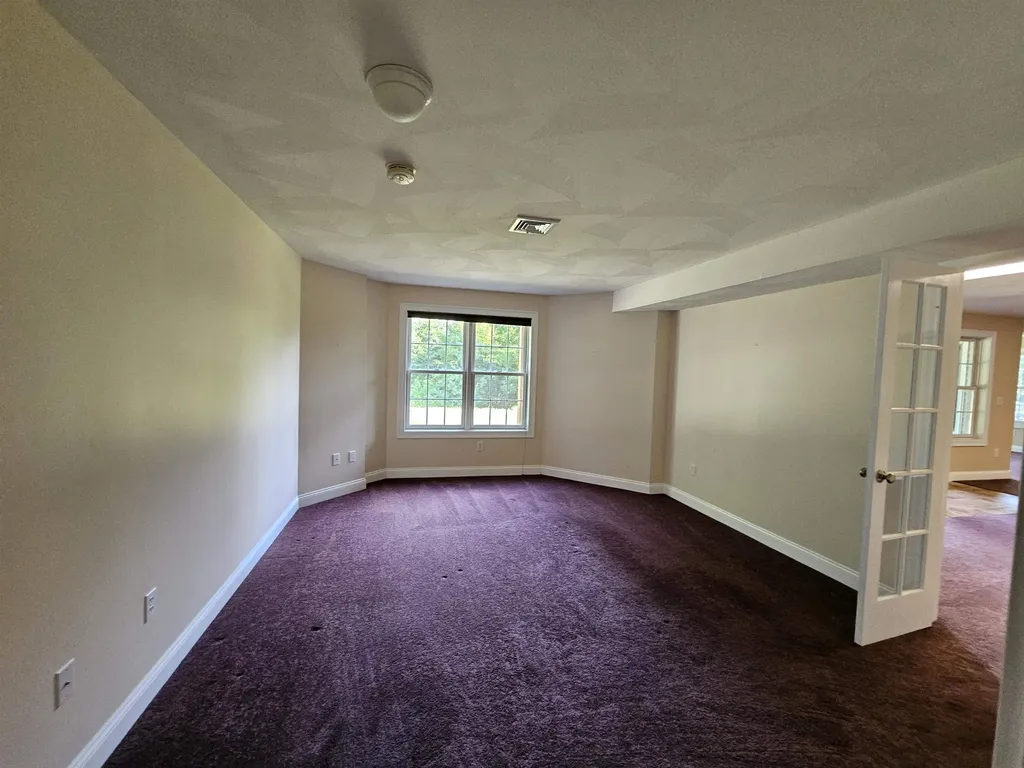 287 Hoit Road Concord NH 03301-1811