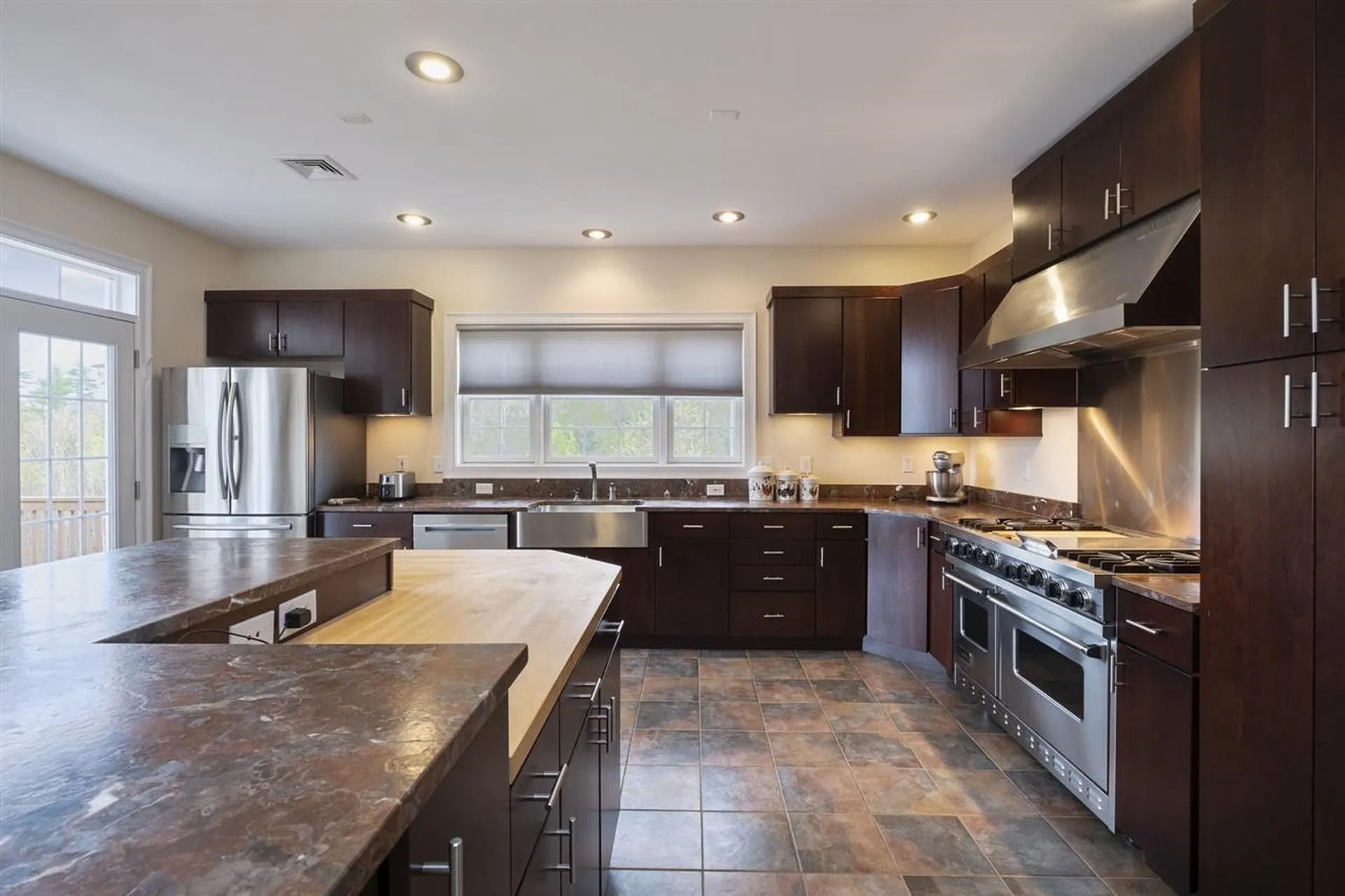 287 Hoit Road Concord NH 03301-1811
