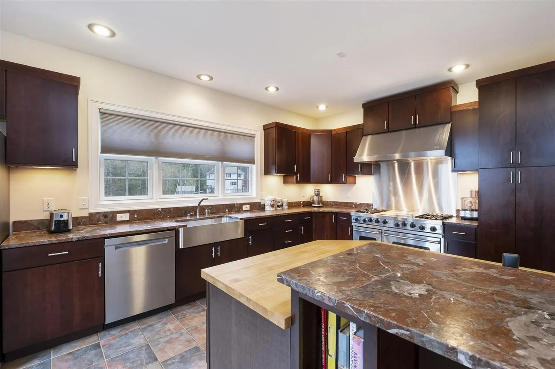 287 Hoit Road Concord NH 03301-1811