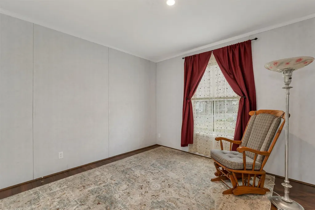 9 Longmeadow Drive Concord NH 03301-3482