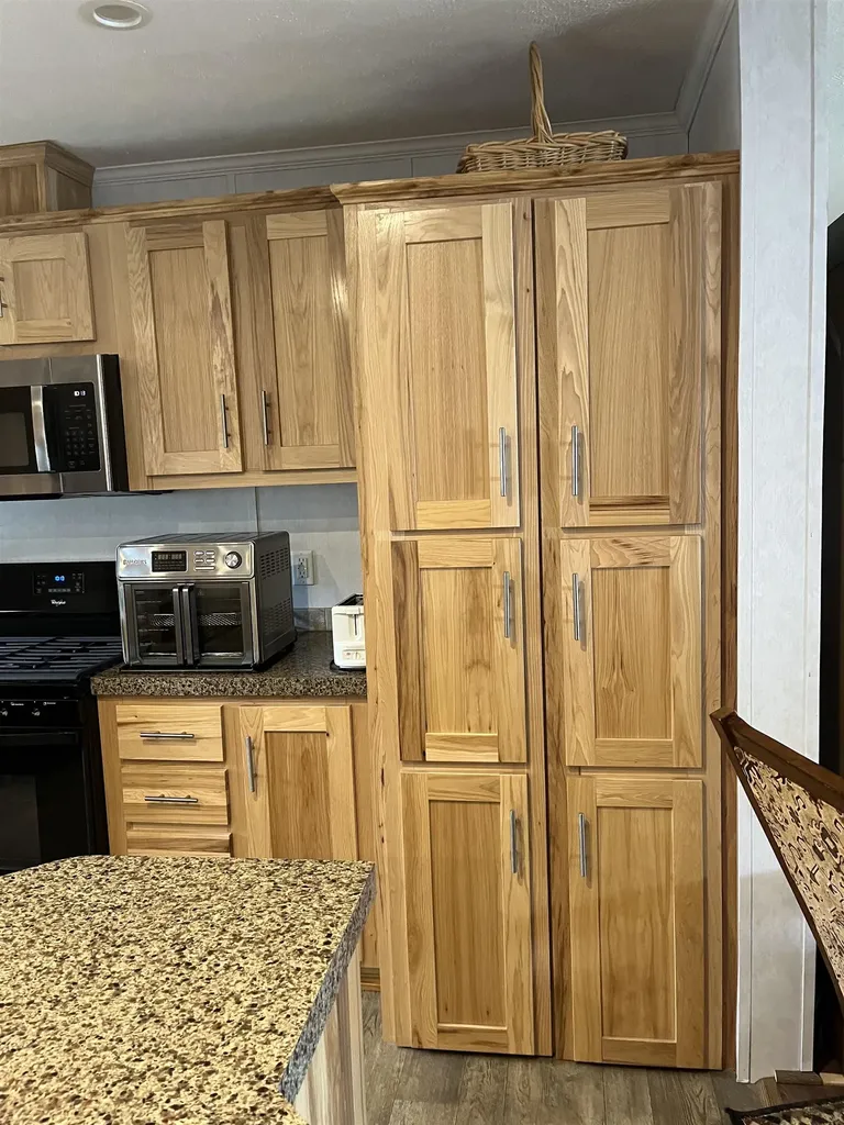 9 Longmeadow Drive Concord NH 03301-3482