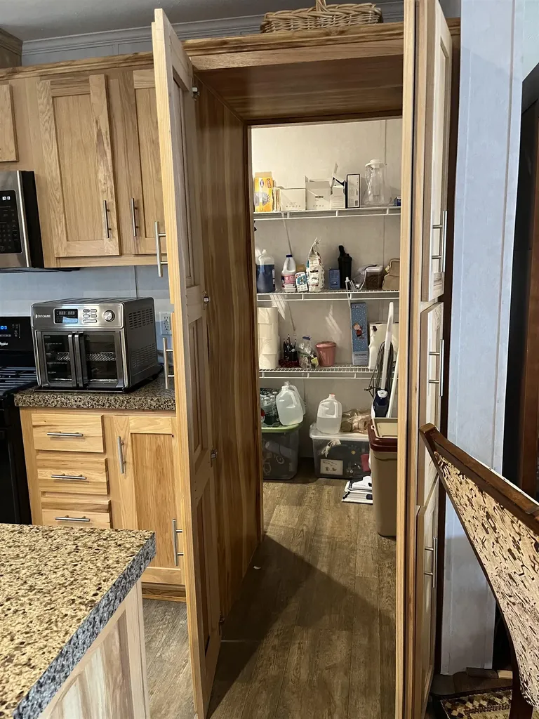 9 Longmeadow Drive Concord NH 03301-3482