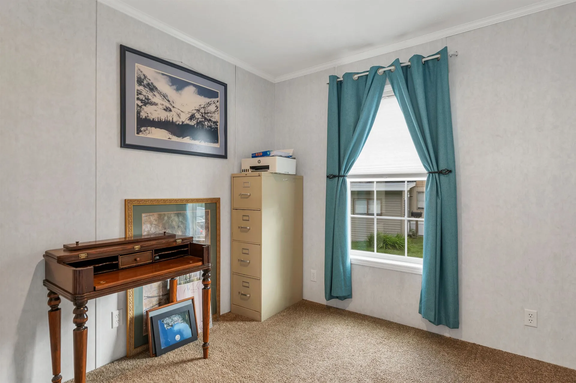 9 Longmeadow Drive Concord NH 03301-3482