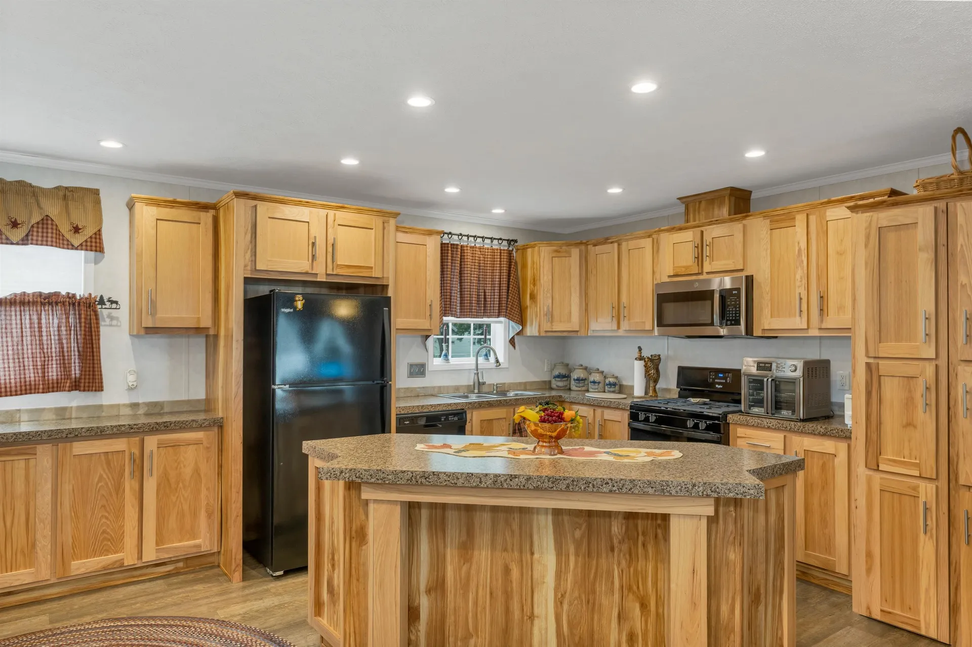 9 Longmeadow Drive Concord NH 03301-3482