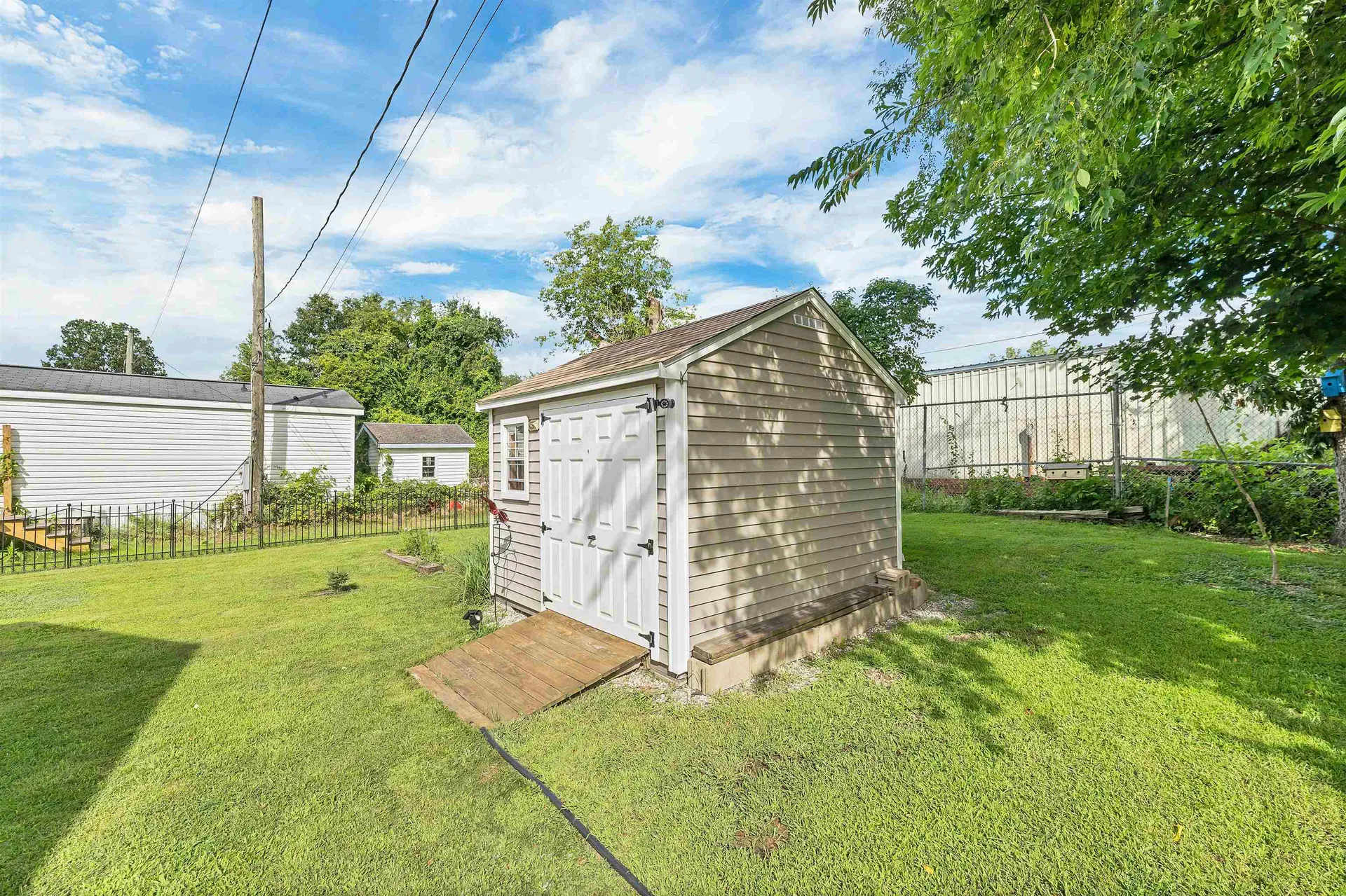 9 Longmeadow Drive Concord NH 03301-3482