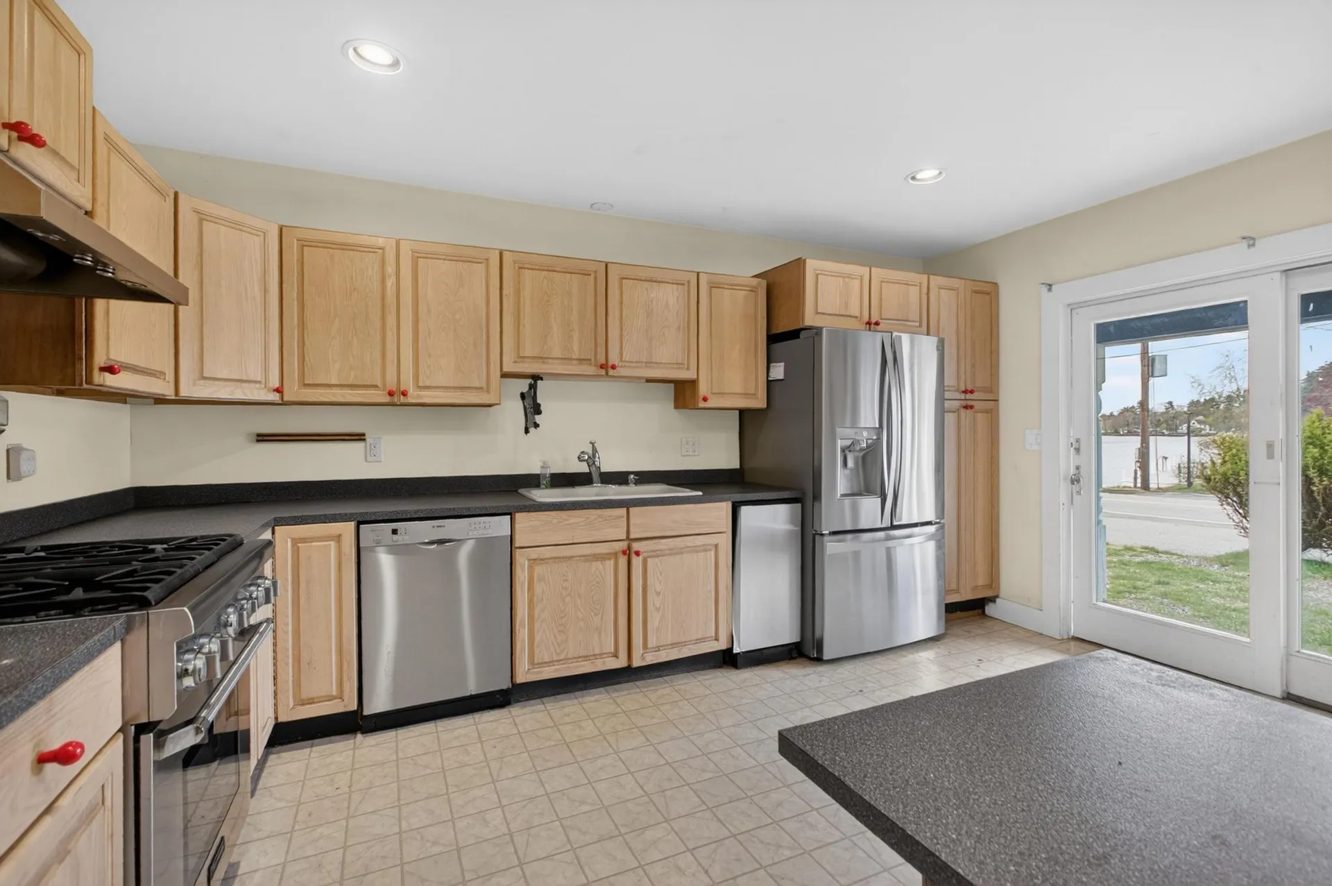 338 N Main Street Salem NH 03079