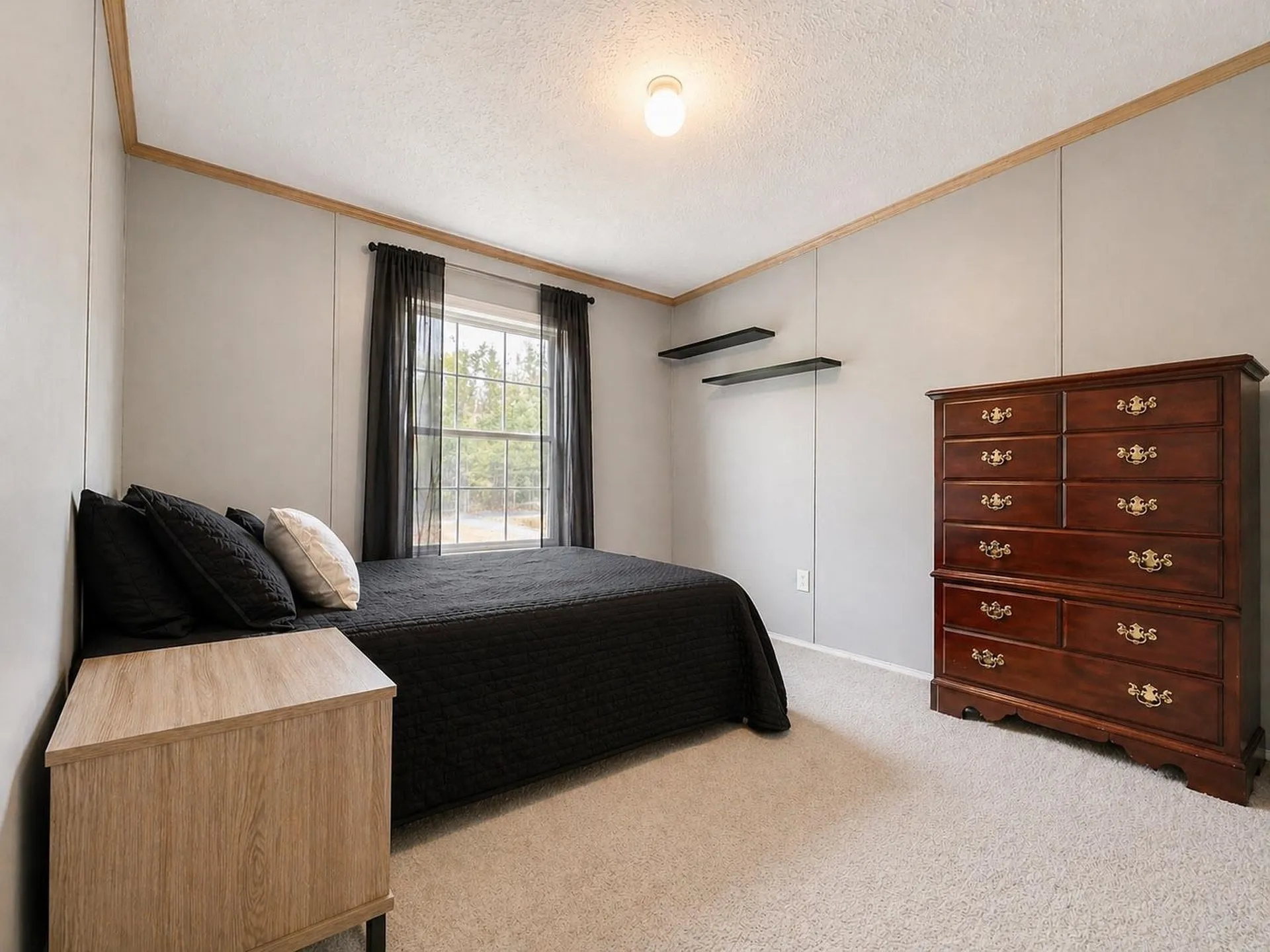 90 Monteiro Drive Hinsdale NH 03451