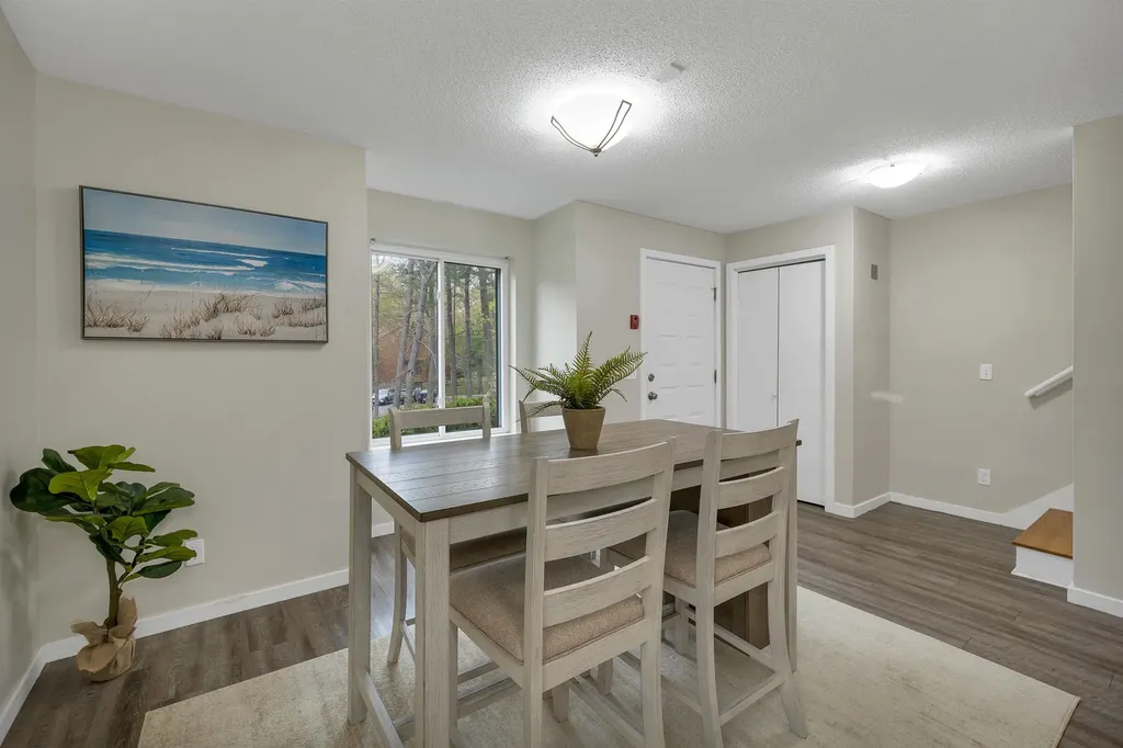 87 Dunvegan Woods Drive Hampton NH 03842