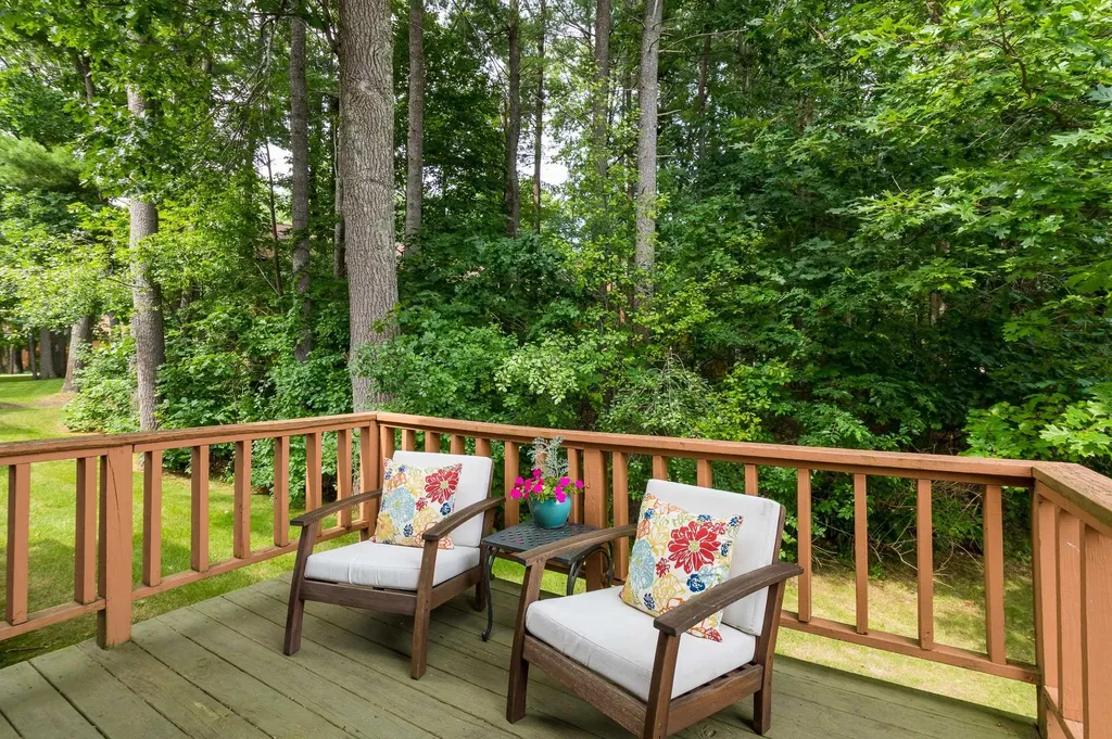 87 Dunvegan Woods Drive Hampton NH 03842