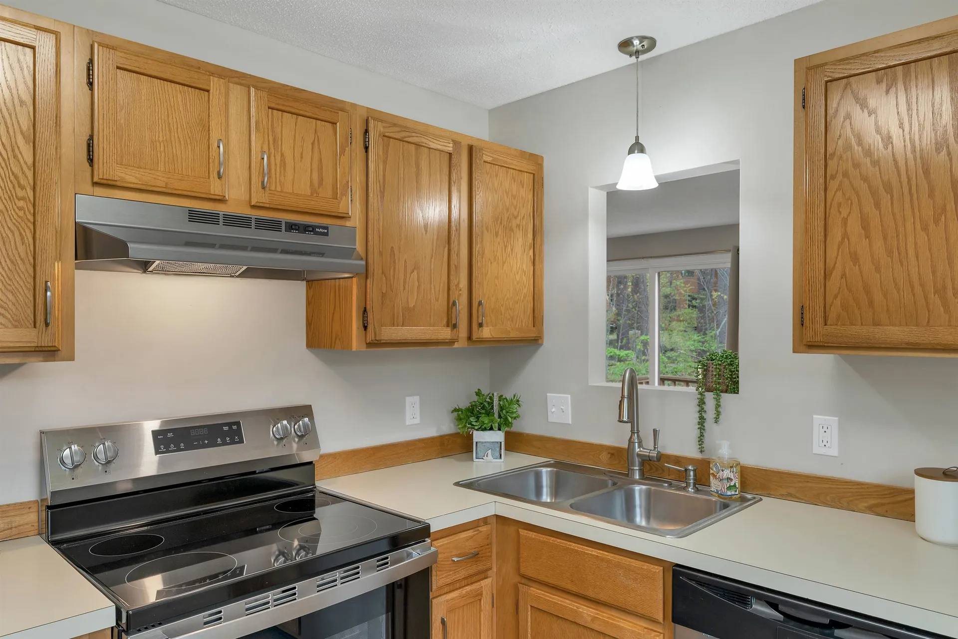 87 Dunvegan Woods Drive Hampton NH 03842