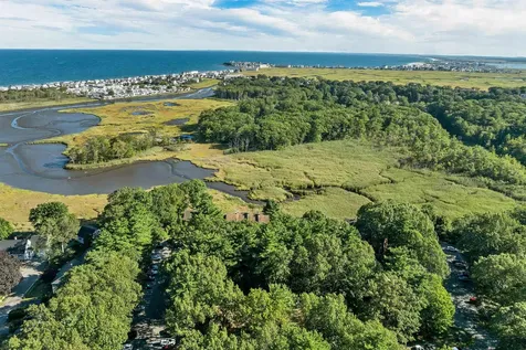 87 Dunvegan Woods Drive Hampton NH 03842