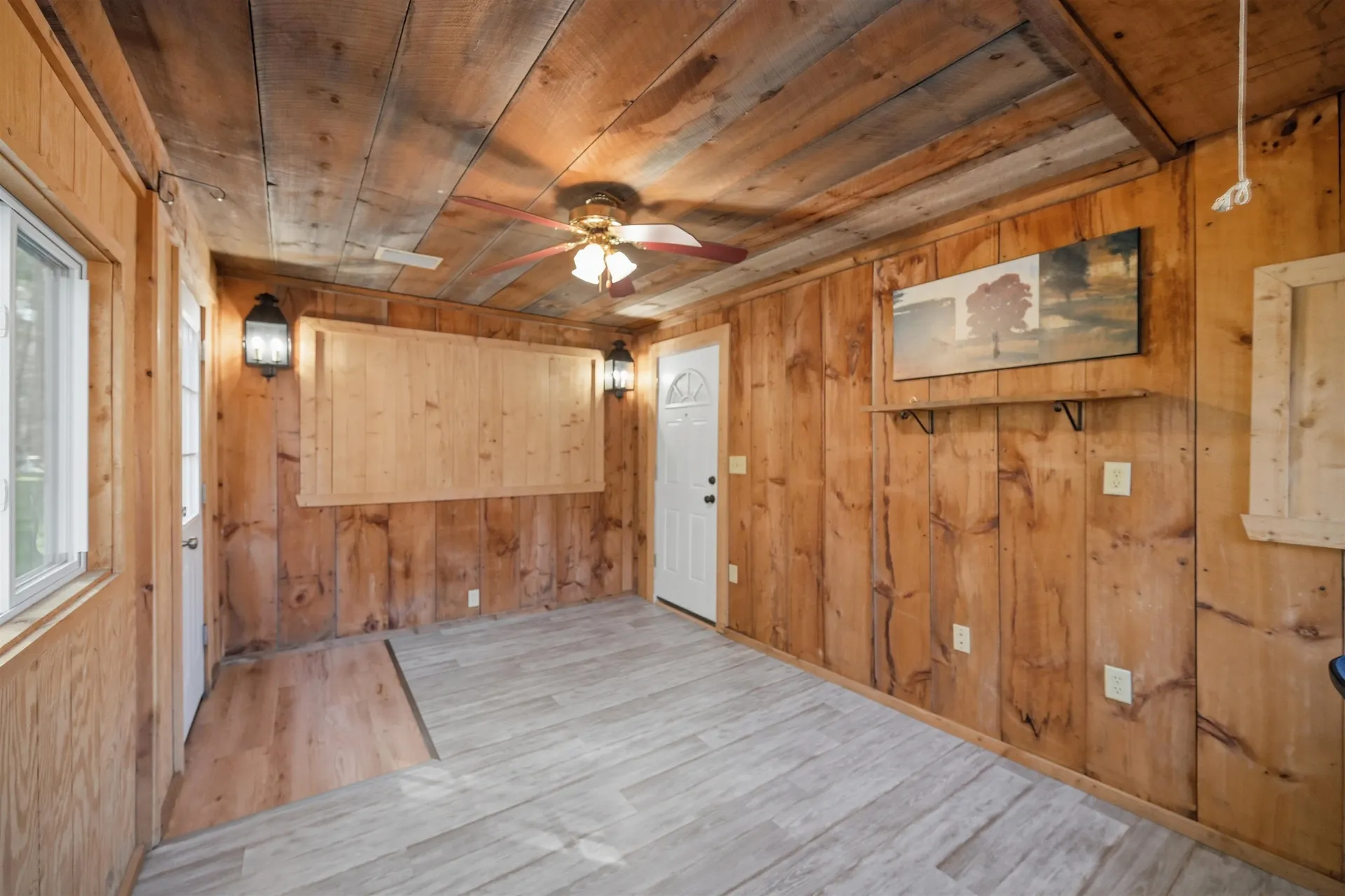 31 Page Road Litchfield NH 03052