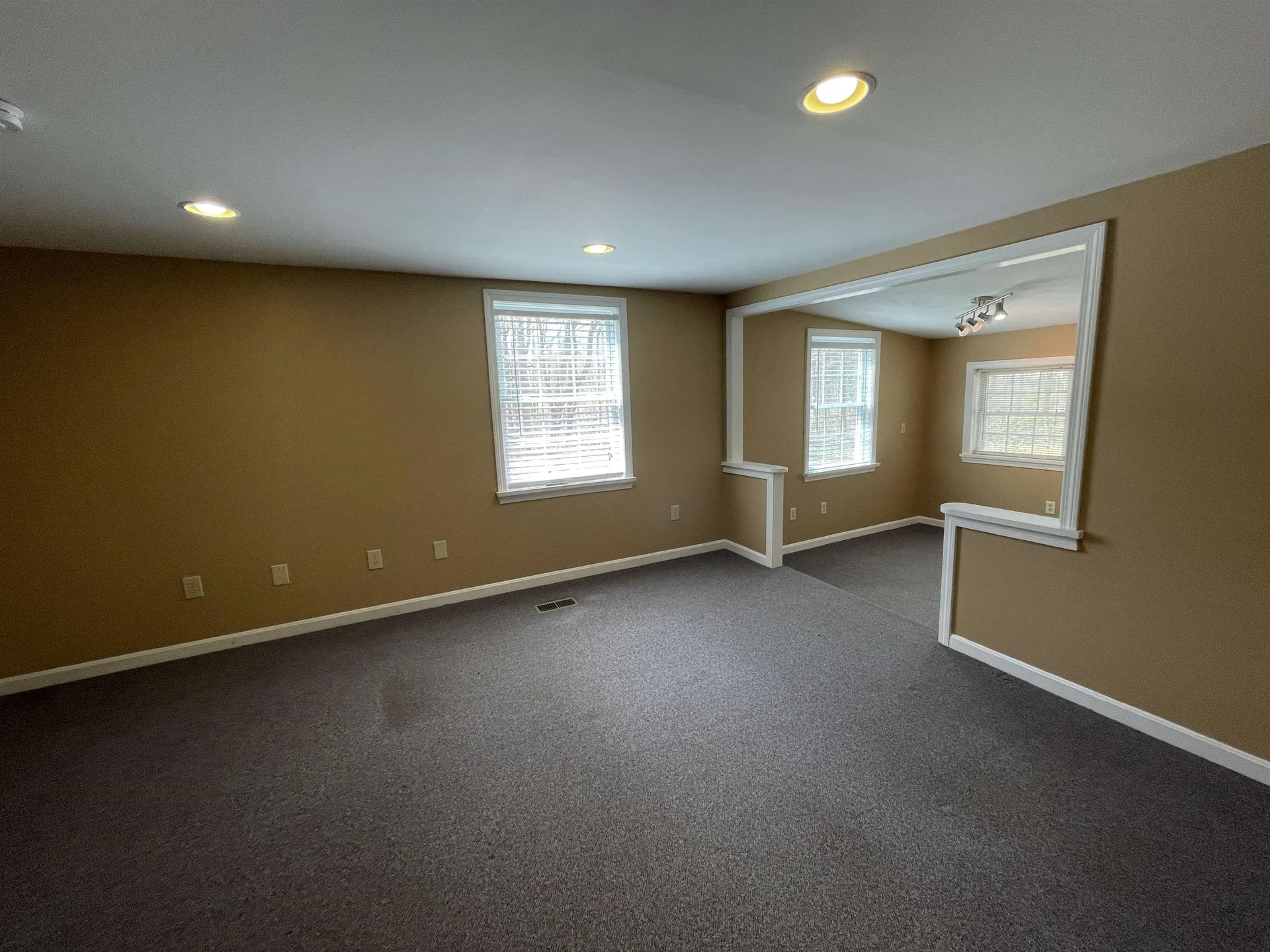 10 Thorne Road Kingston NH 03848