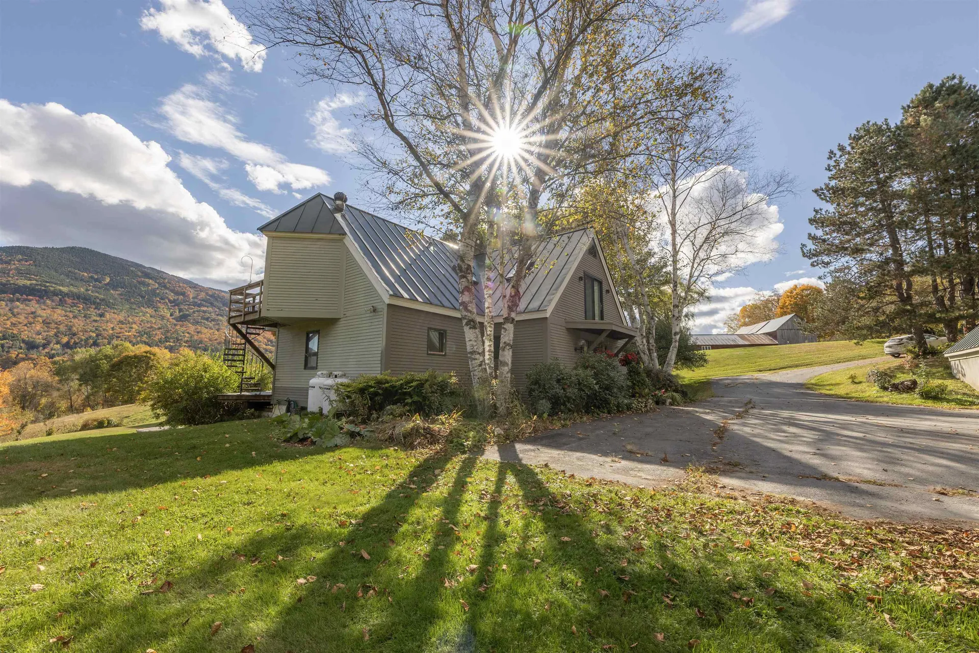 84 Old Barn Lane West Windsor VT 05037