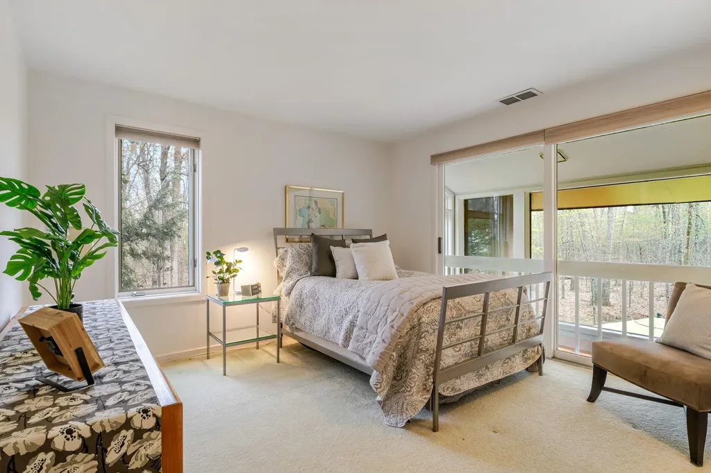 15 Masefield Road Nashua NH 03062