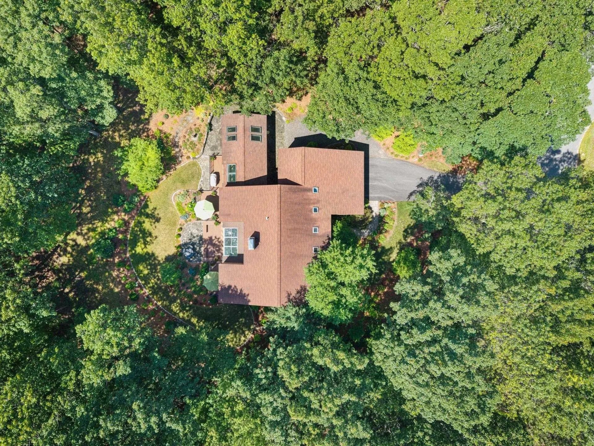 15 Masefield Road Nashua NH 03062