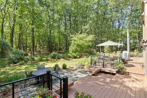 15 Masefield Road Nashua NH 03062