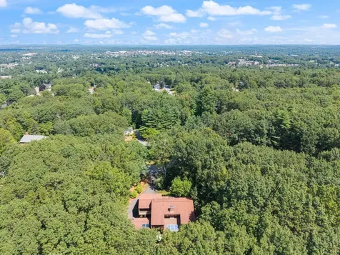 15 Masefield Road Nashua NH 03062