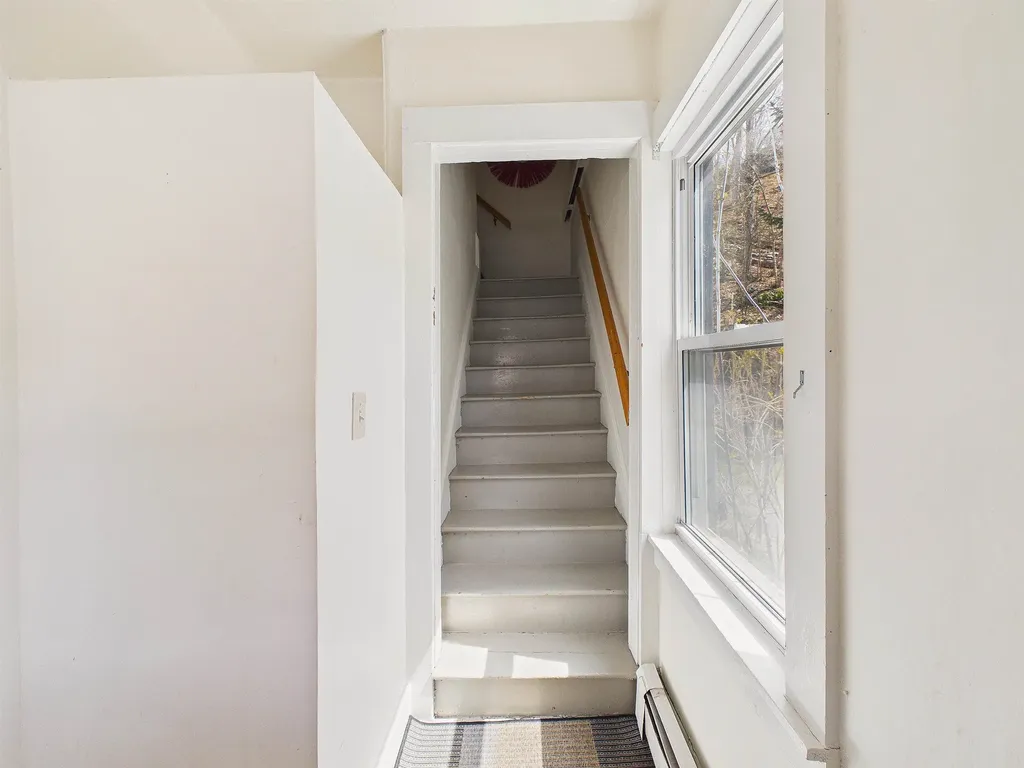 37 Robinson Avenue Rochester VT 05767