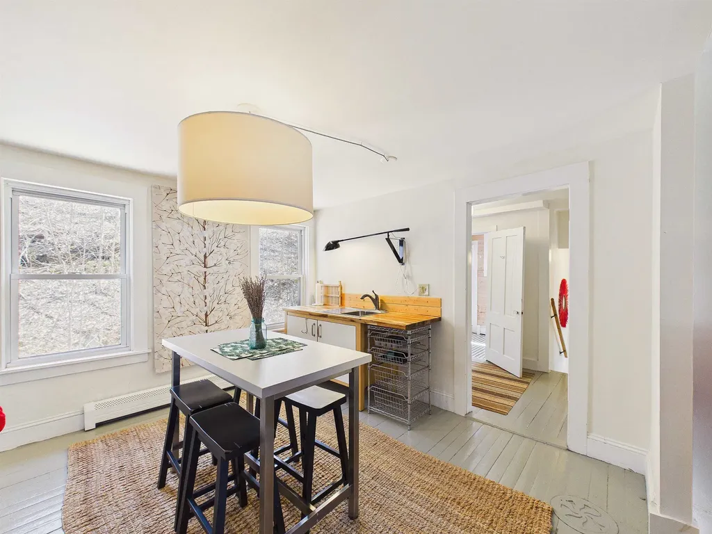 37 Robinson Avenue Rochester VT 05767