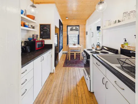 37 Robinson Avenue Rochester VT 05767