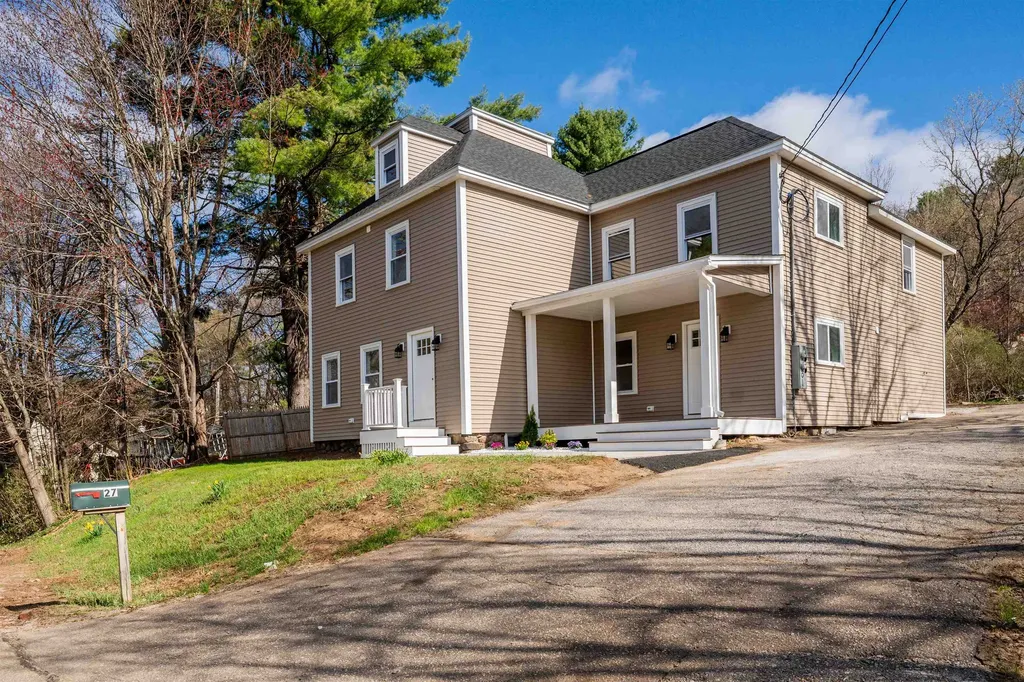 27 Washington Street Ashland NH 03217