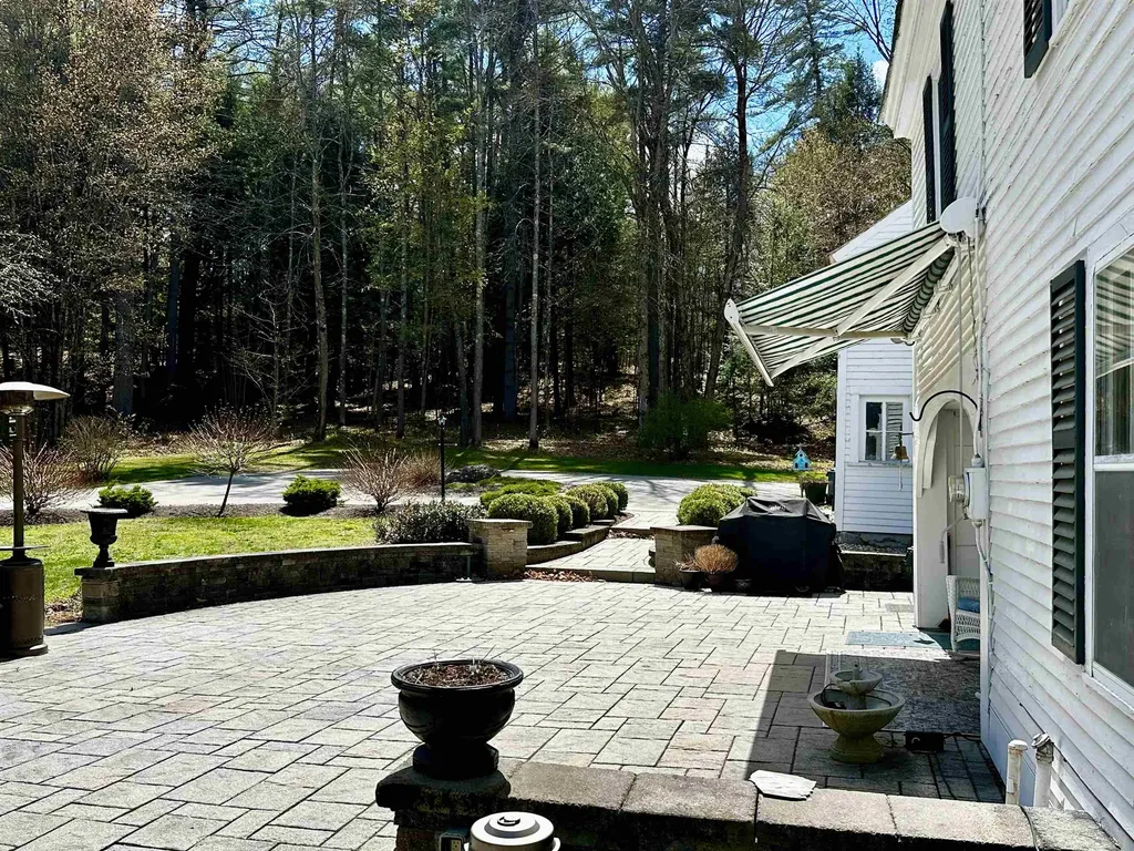 24 Sawyers Crossing Road Swanzey NH 03446